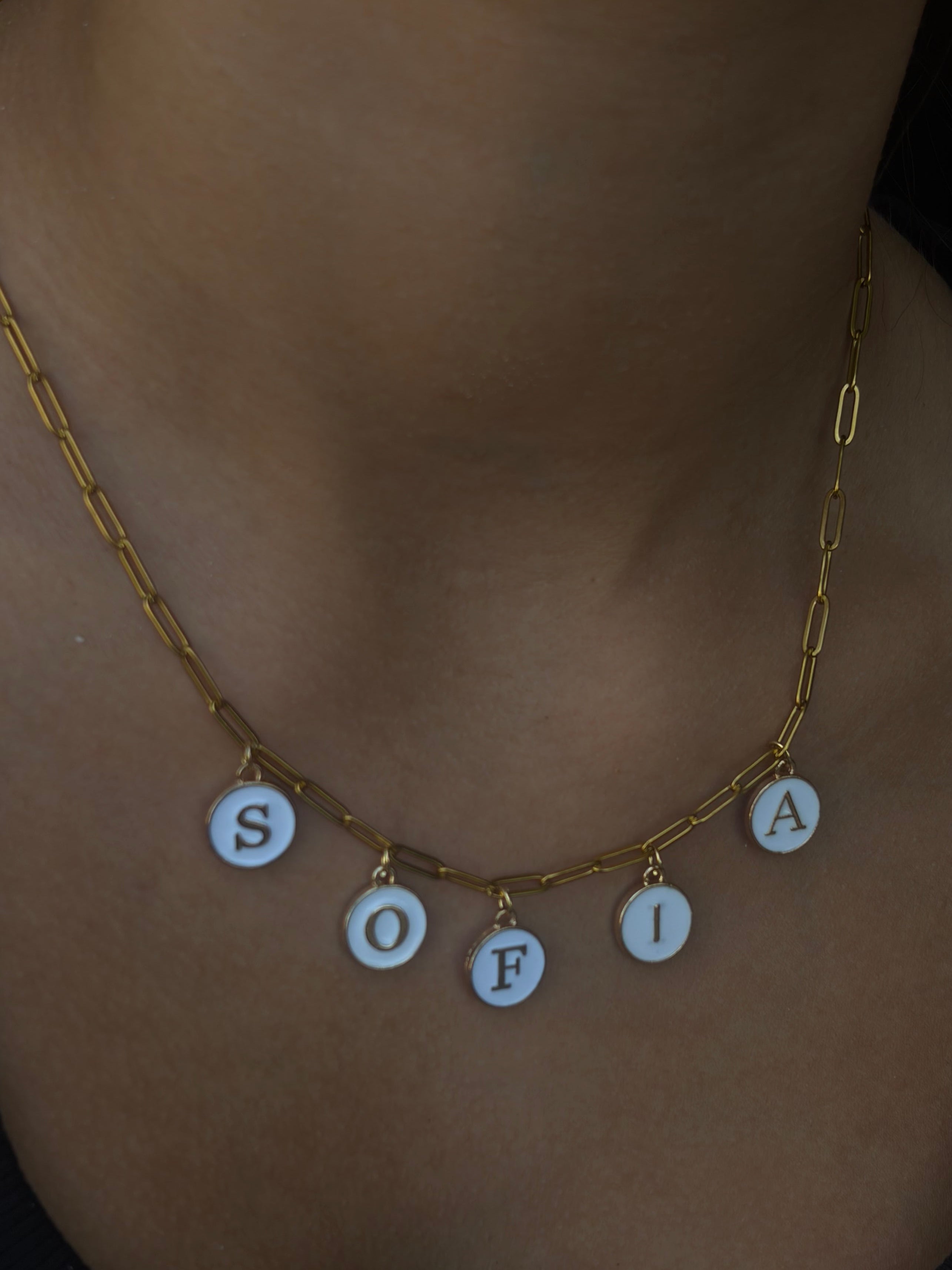 Collar personalizado con nombre