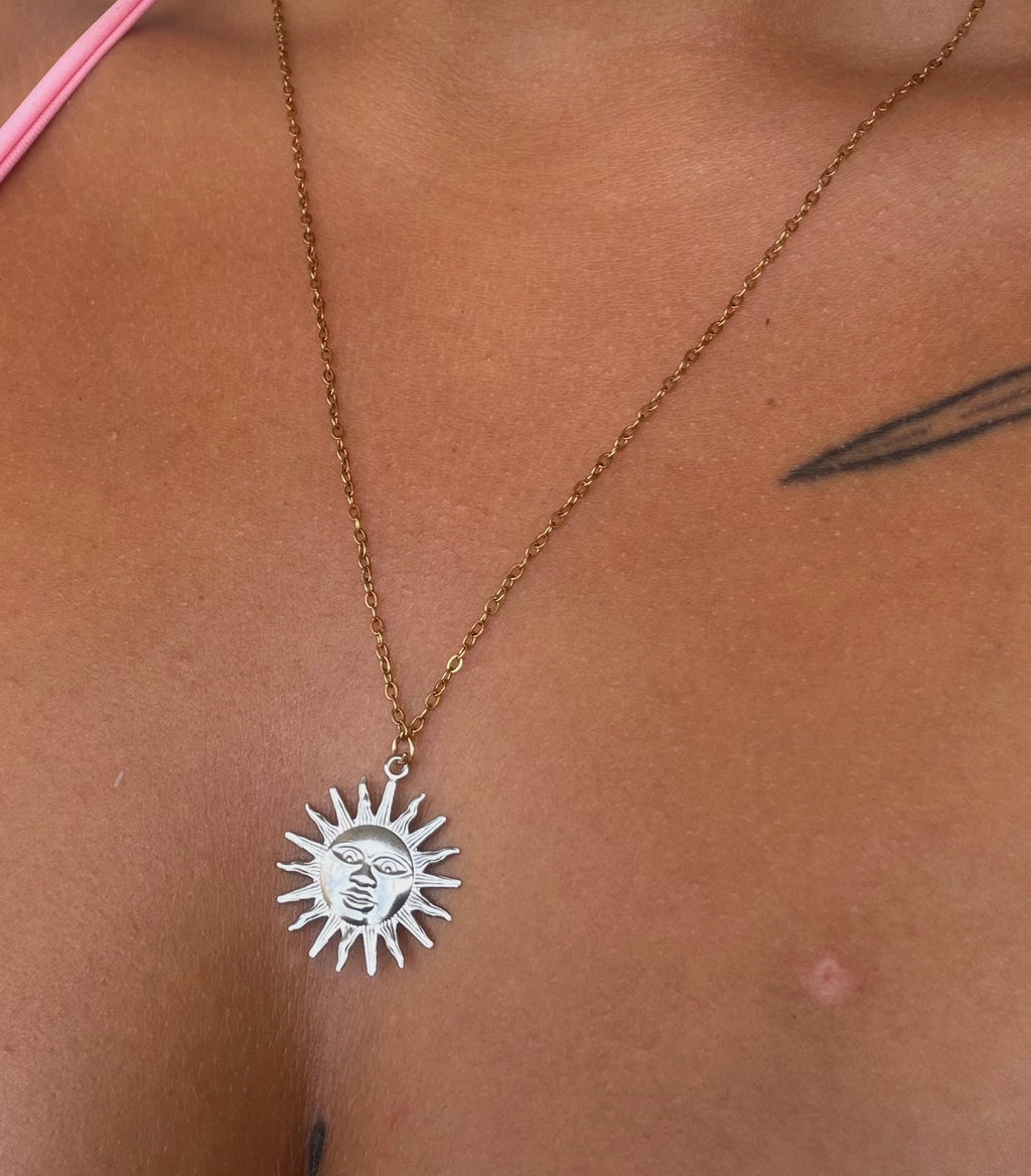 Collar minimalista