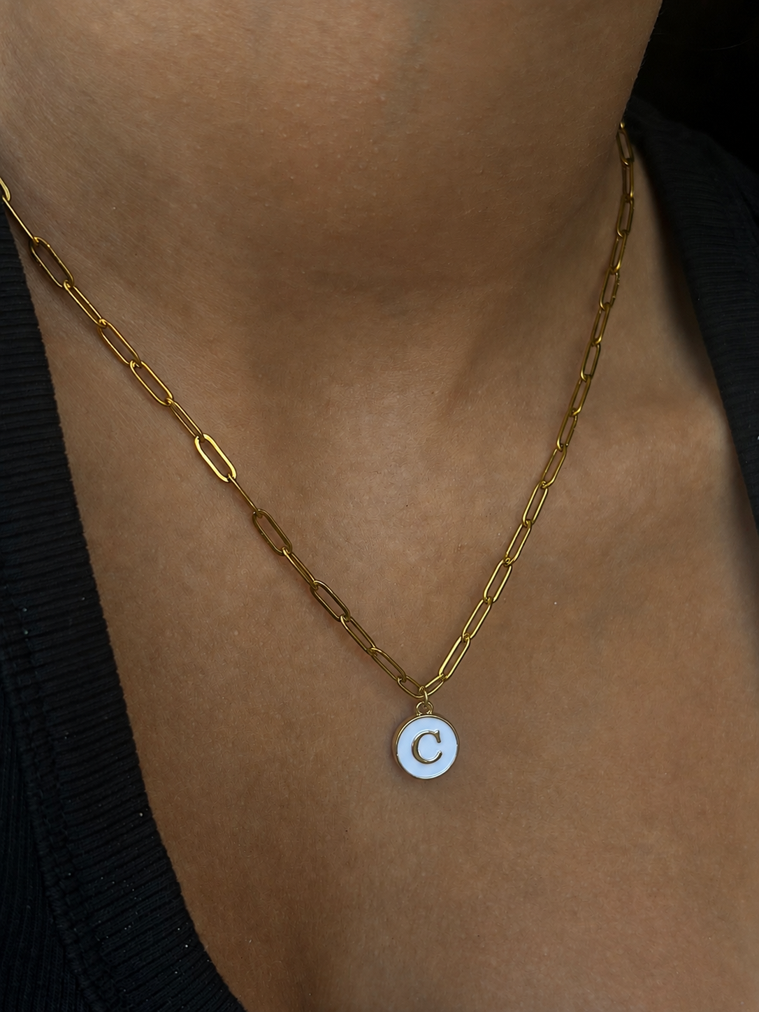 Collar personalizado con inicial