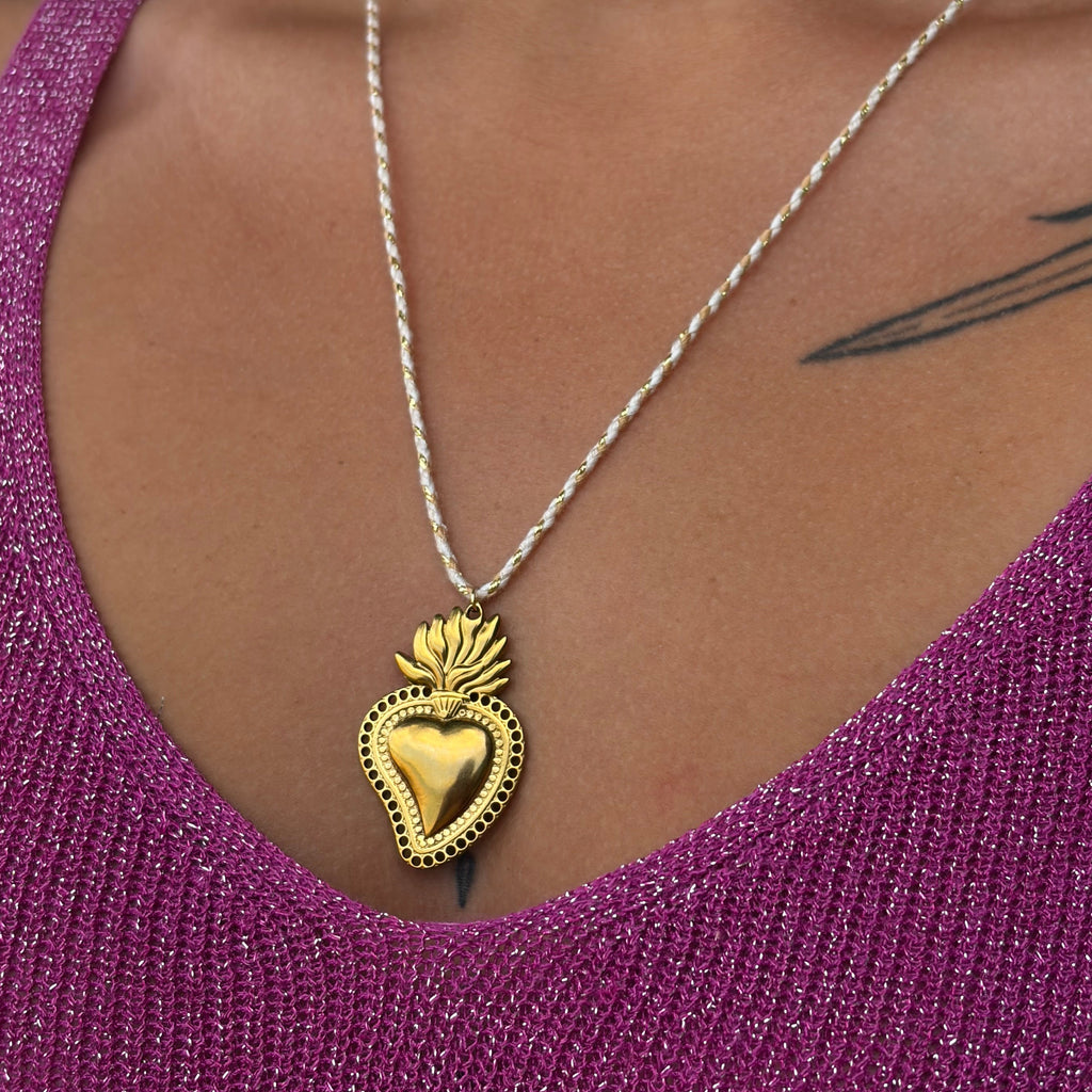 Collar ajustable corazón Santa Maria