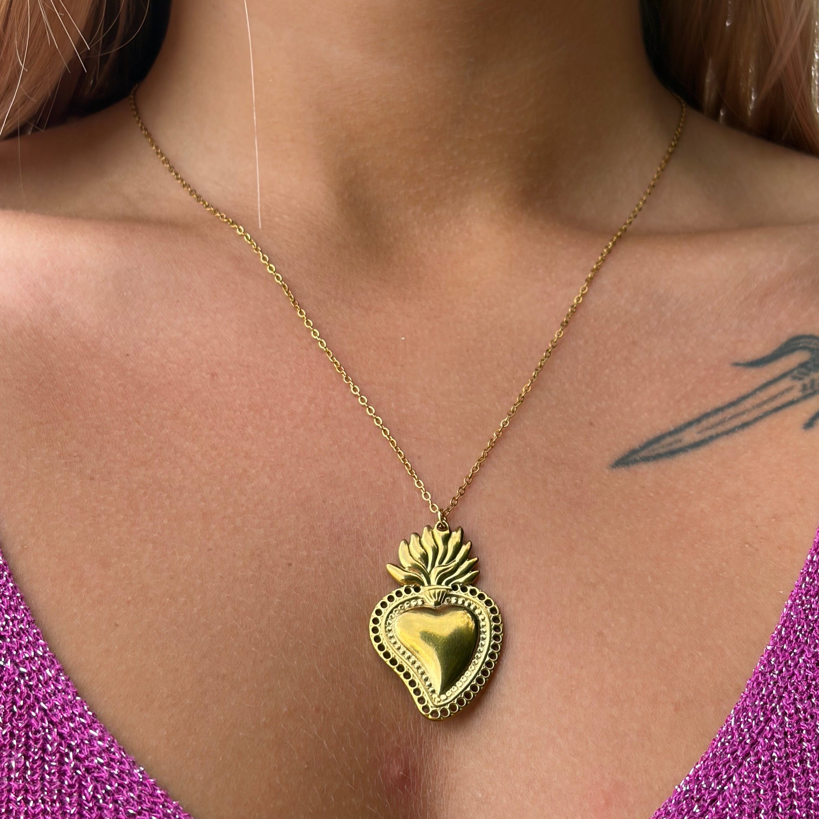 Collar minimalista corazón Santa María