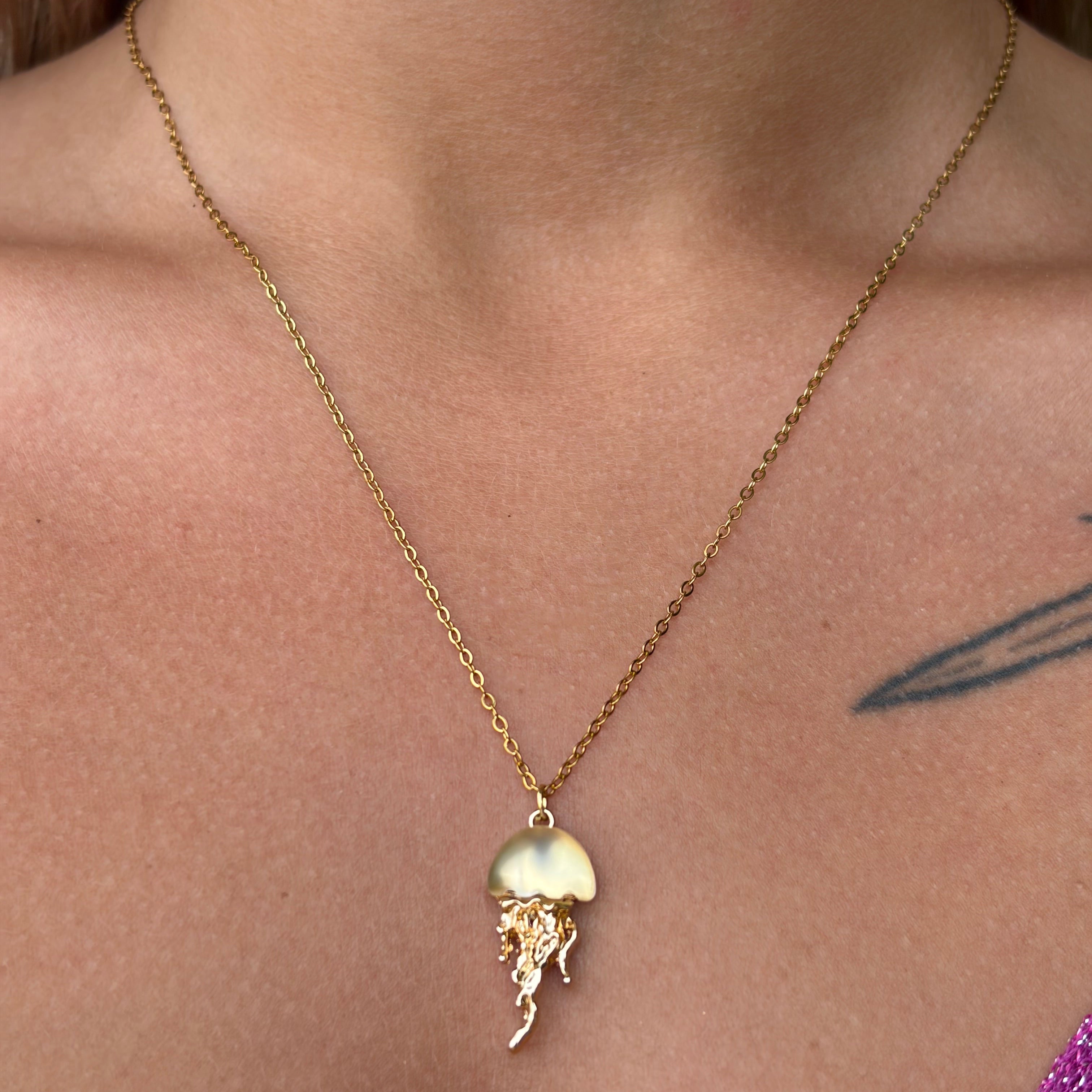 Collar minimalista