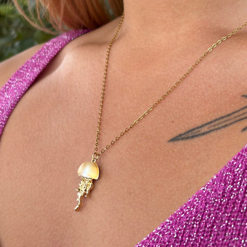 Collar minimalista